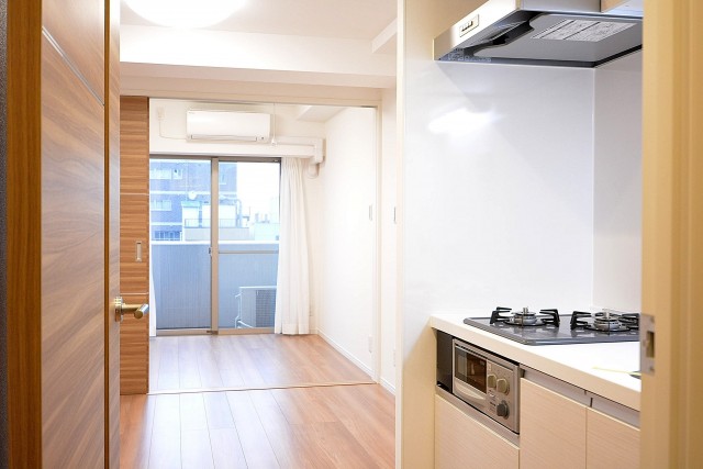 日神デュオステージ新宿若松町　LDK入口