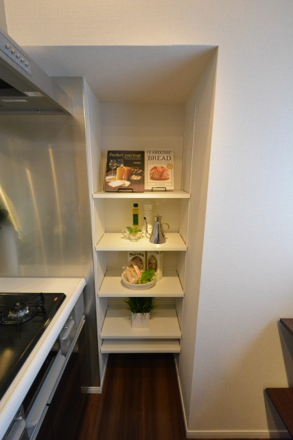 本郷ハウス　キッチン棚