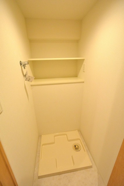 バルミー赤坂　洗濯機置場