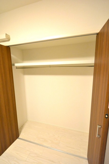 ドミネンス本郷　2F洋室