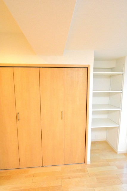 バルミー赤坂　洋室