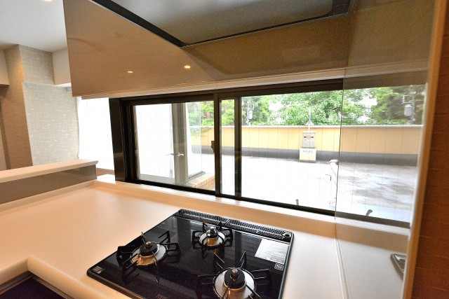 ドミネンス本郷　キッチン