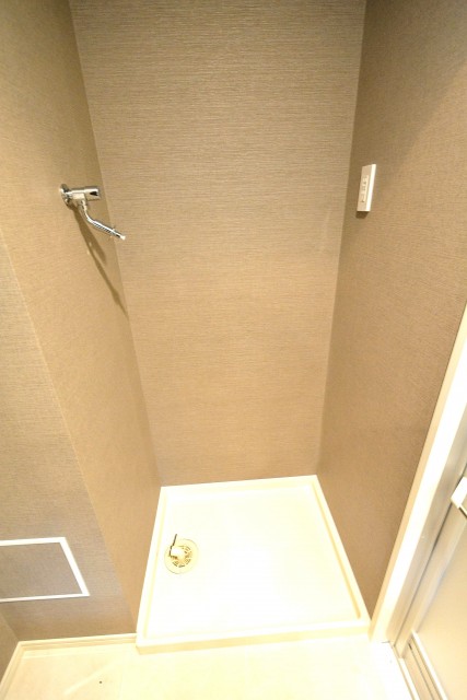 シティハウス四谷三丁目　洗濯機置場