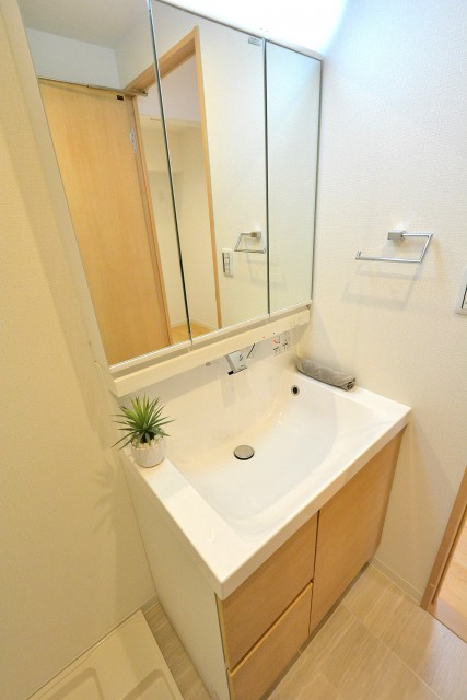 中落合ガーデニア　洗面台