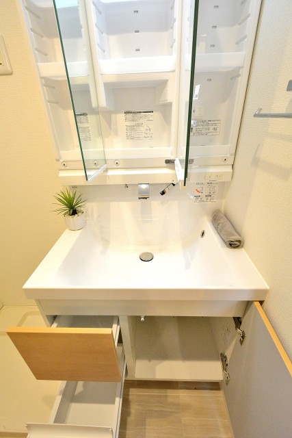 中落合ガーデニア　洗面台