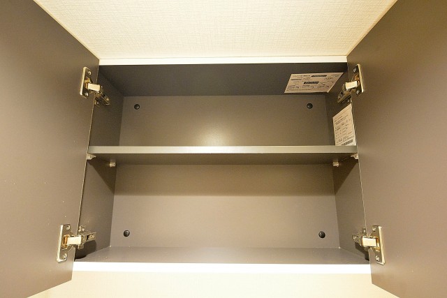 グランドパレス田町　トイレ吊戸棚