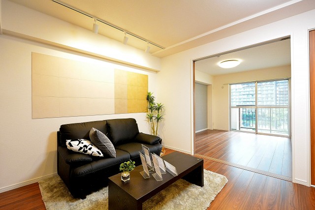 グランドパレス田町　12.6帖のLDK