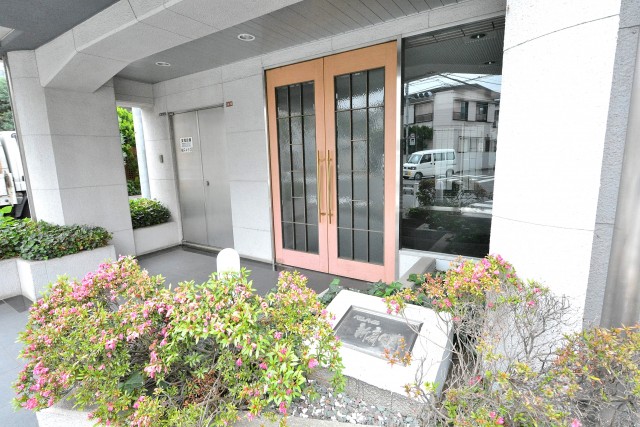 ベルハイム新高円寺　エントランス