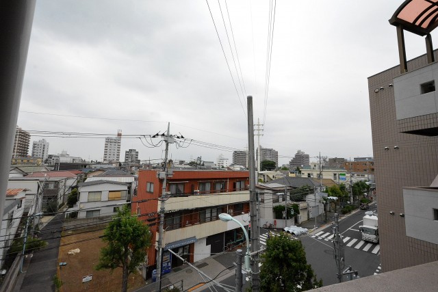 ベルハイム新高円寺　バルコニー