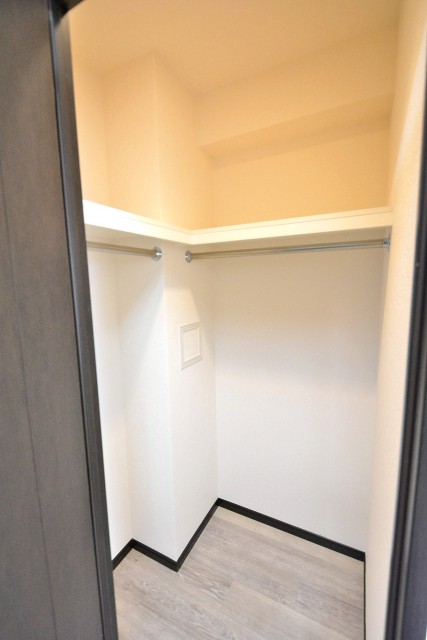 シュロス中野　洋室