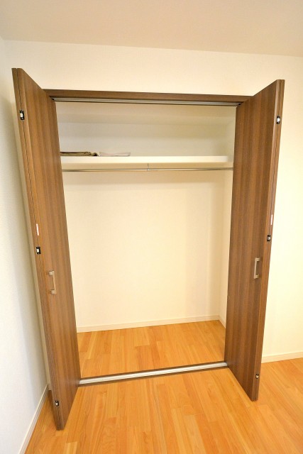 日商岩井第2方南町マンション　洋室1