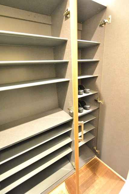 ライオンズマンション方南台　シューズボックス