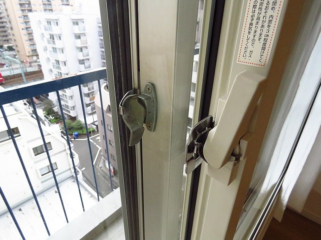 ハイライフ大森　二重サッシ