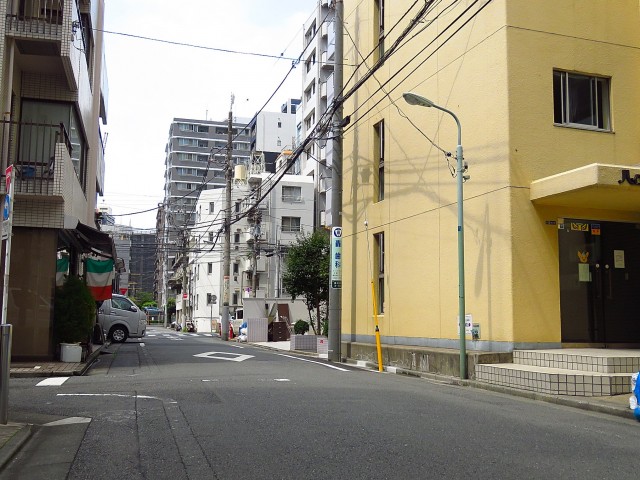 ハイライフ大森　エントランス前