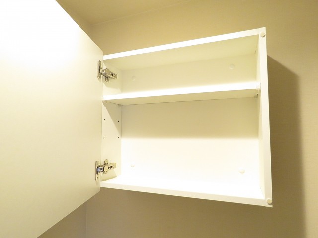 ハイネス尾山台　トイレ収納