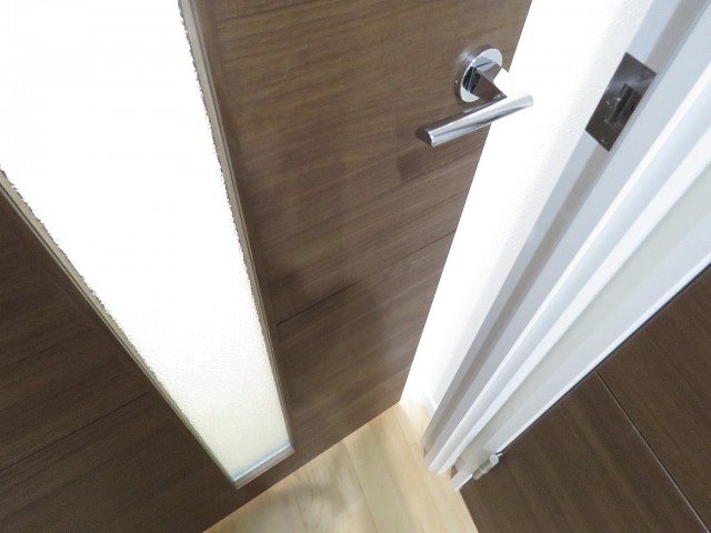 ディアナコート二子玉川　LDK扉