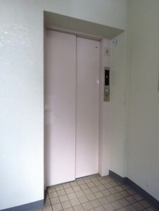 NICハイム大井町　エレベーター