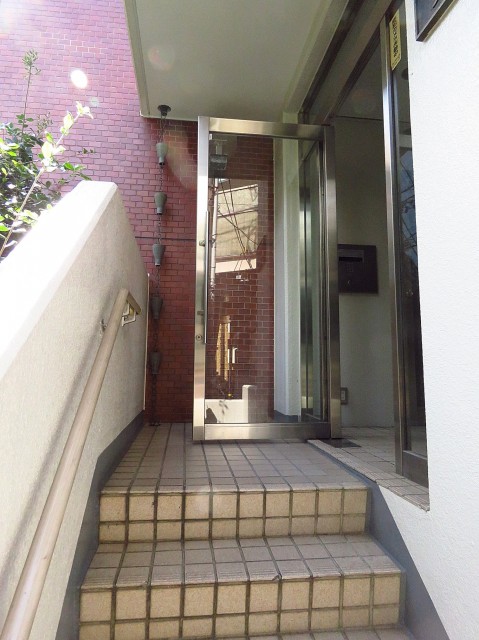 NICハイム大井町　エントランス