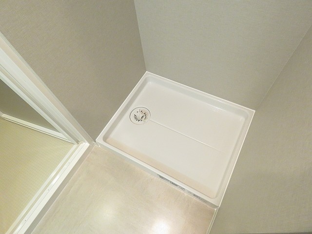 アンクレール初台　洗濯機置場