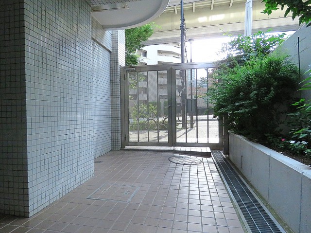 アンクレール初台　エントランス