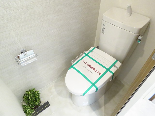 コーポ大岡山　トイレ収納