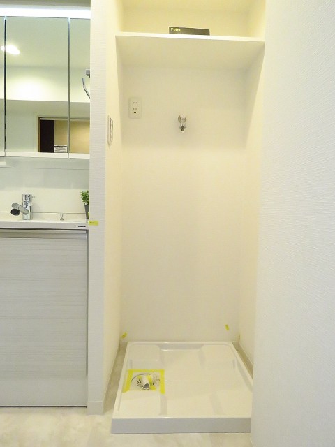 コーポ大岡山　洗濯機置場