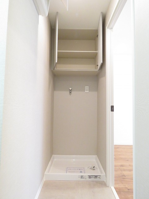 サーパス祖師谷大蔵　洗濯機置場