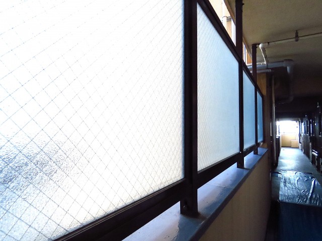 コーポ大岡山　共用廊下