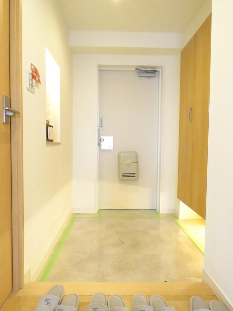 サンライン成城ハイツ　玄関ホール