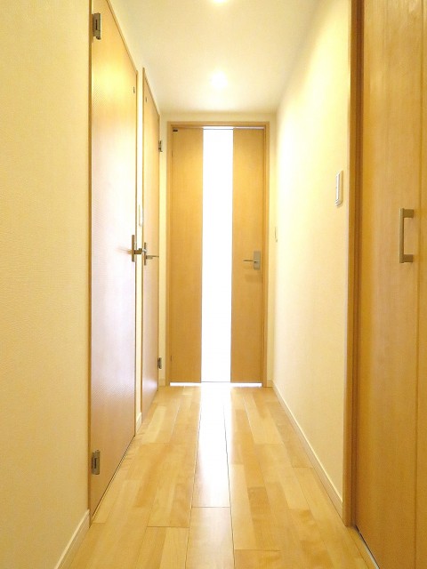 サンライン成城ハイツ　廊下