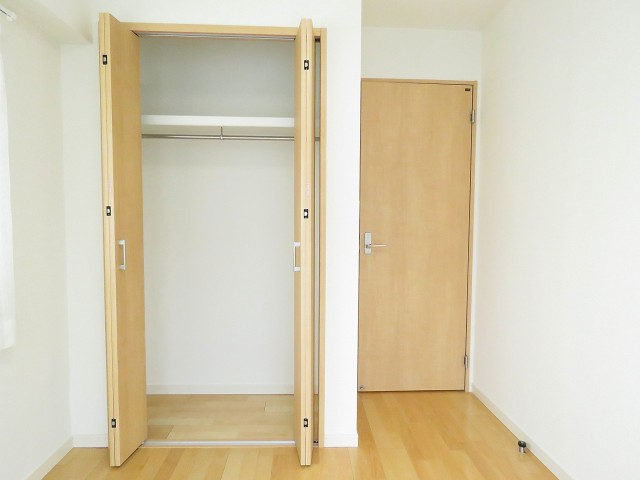 サンライン成城ハイツ　洋室約4.6帖