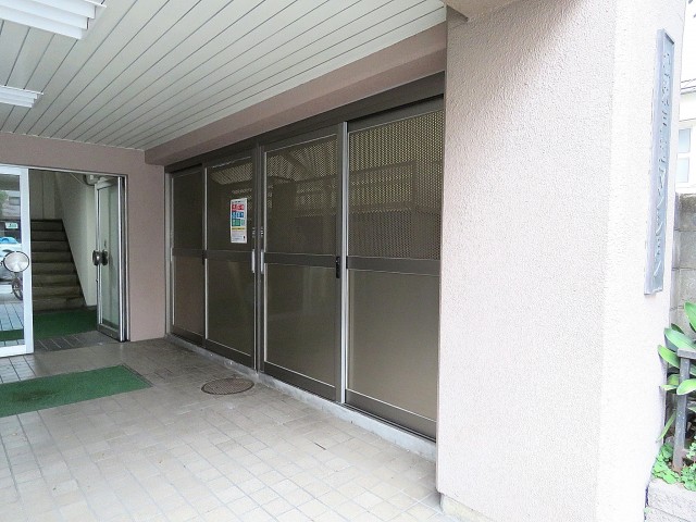 松栄戸越マンション　ゴミ置き場