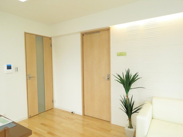 サンライン成城ハイツ　洋室扉