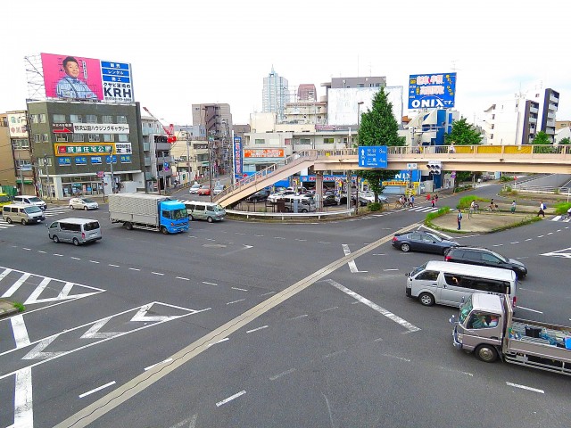 朝日瀬田マンション　瀬田交差点