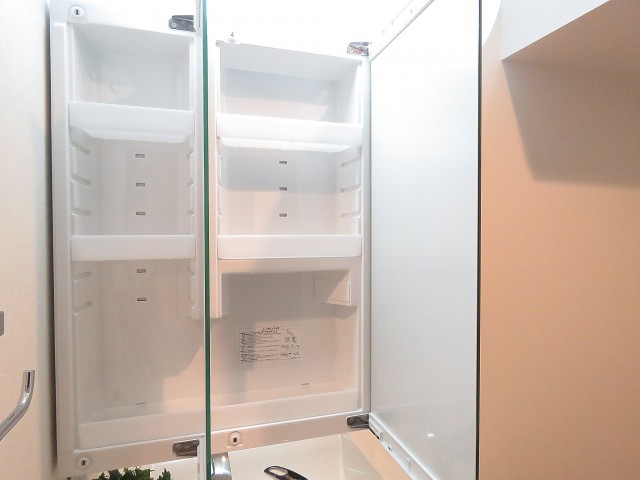 朝日瀬田マンション　洗面化粧台