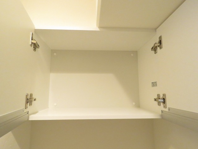 朝日瀬田マンション　トイレ収納