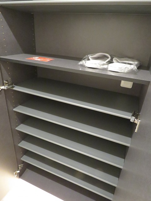 西新宿ダイヤモンドパレス　シューズＢＯＸ