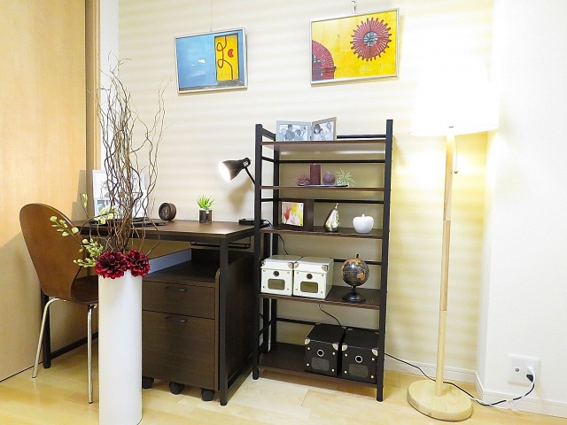 西新宿ダイヤモンドパレス　デスクセット