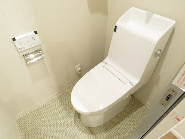 コスモス26上池袋　ウォシュレット付きトイレ