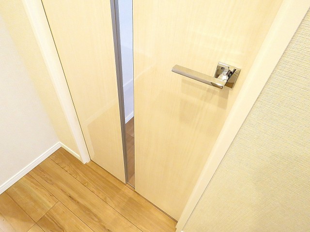 コスモス26上池袋　LDK扉