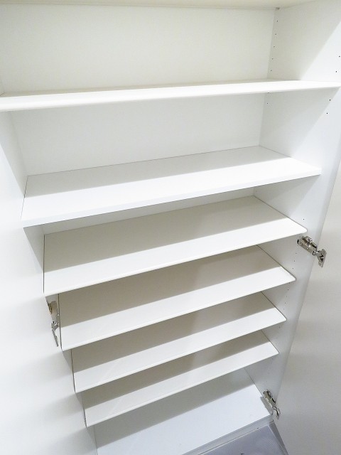 ヴィラ赤坂　シューズBOX