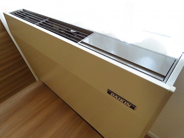 ヴィラ赤坂　エアコン