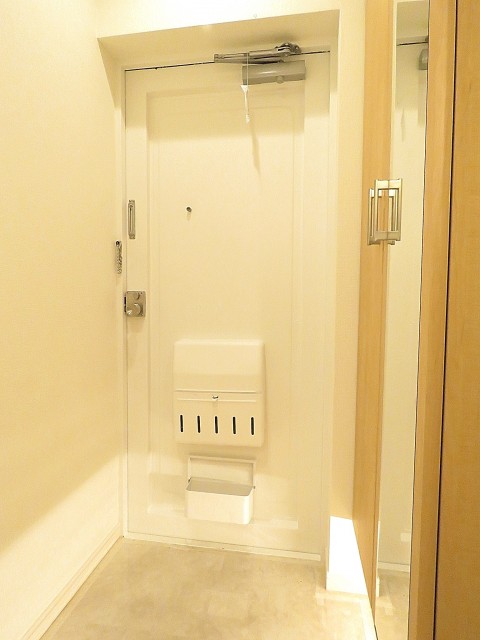 西新宿ダイヤモンドパレス　玄関ホール