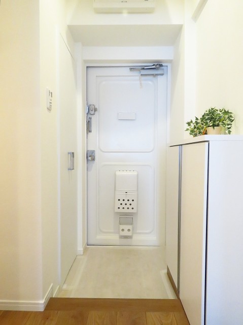 サトミビル　玄関ホール