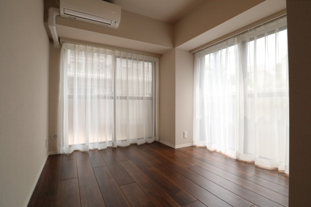 白金台桜苑マンション 洋室２