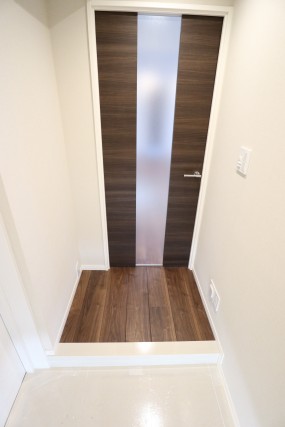 白金台桜苑マンション 玄関