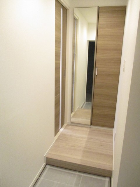 ヴィア・シテラ新宿　玄関