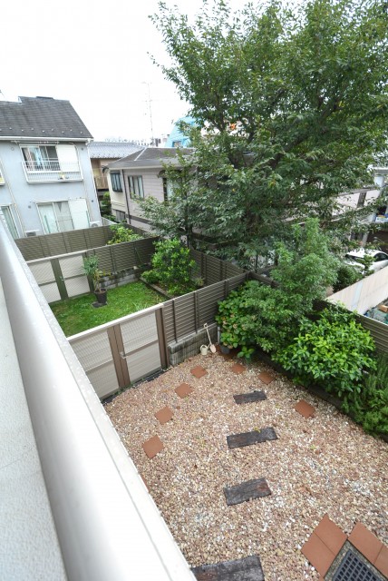 プレジール新宿大久保 バルコニー