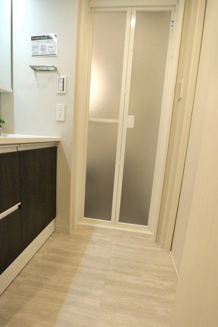 初台ハイホーム 洗面室