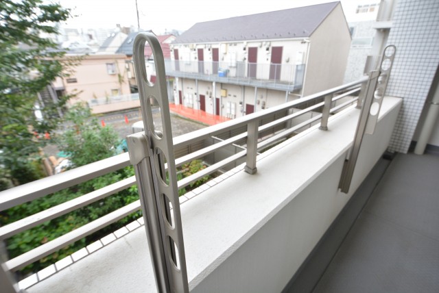 プレジール新宿大久保 バルコニー